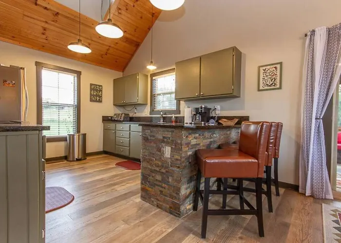 Gorgeous 3bdrm/3bth, Hot Tub, Fireplace, Kid/pet Friendly Galena