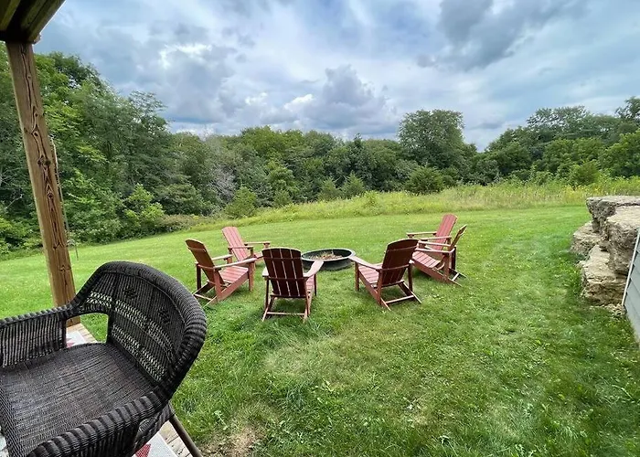Ferienhaus Gorgeous 3bdrm/3bth, Hot Tub, Fireplace, Kid/pet Friendly Galena