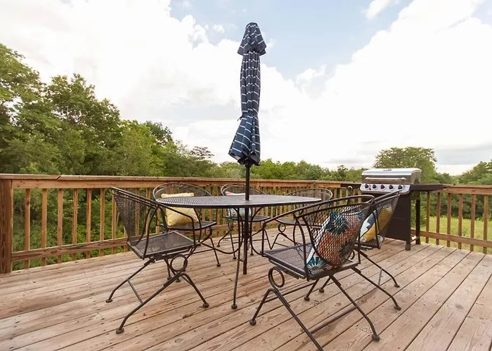 Gorgeous 3bdrm/3bth, Hot Tub, Fireplace, Kid/pet Friendly Ferienhaus Galena